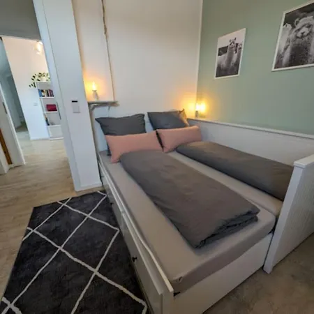 3 Bedroom-apartment With 1,5 Bathrooms Kolonie Rontgental