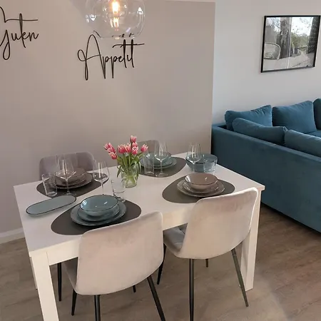 3 Bedroom-apartment With 1,5 Bathrooms Apartamento