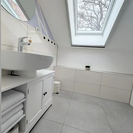 3 Bedroom-apartment With 1,5 Bathrooms Apartamento *