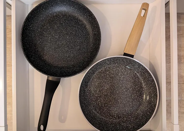 3 Bedroom-apartment With 1,5 Bathrooms *