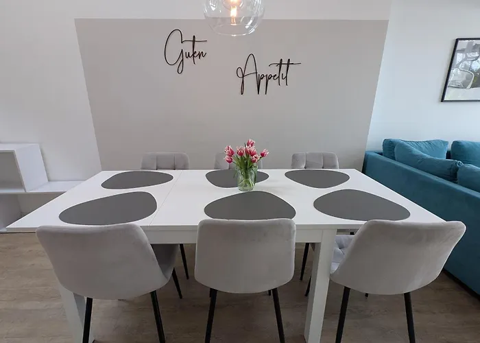 3 Bedroom-apartment With 1,5 Bathrooms * Kolonie Rontgental